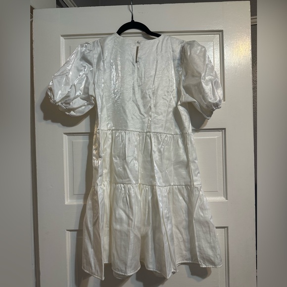 Nasty Gal, shiny white dress - size 4 - Picture 5 of 6